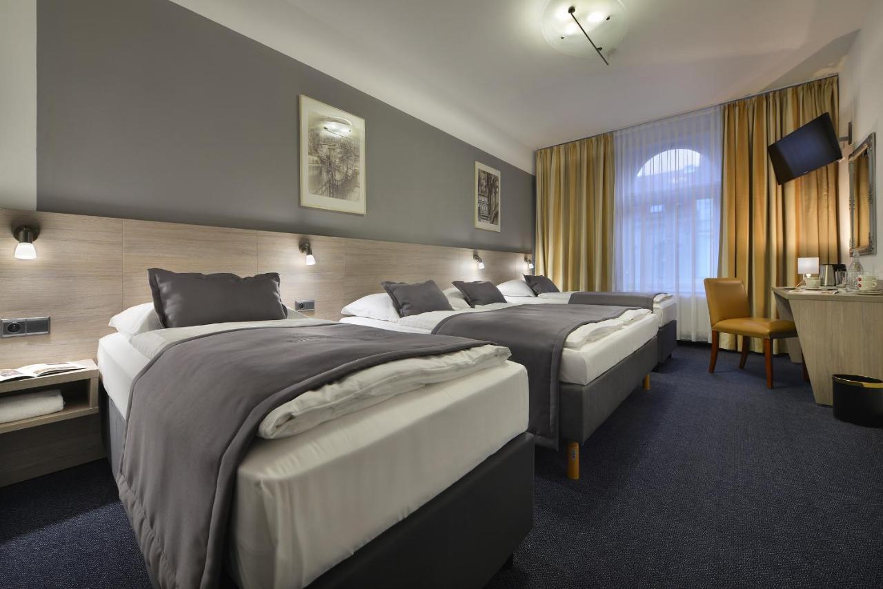 Hotell Season
