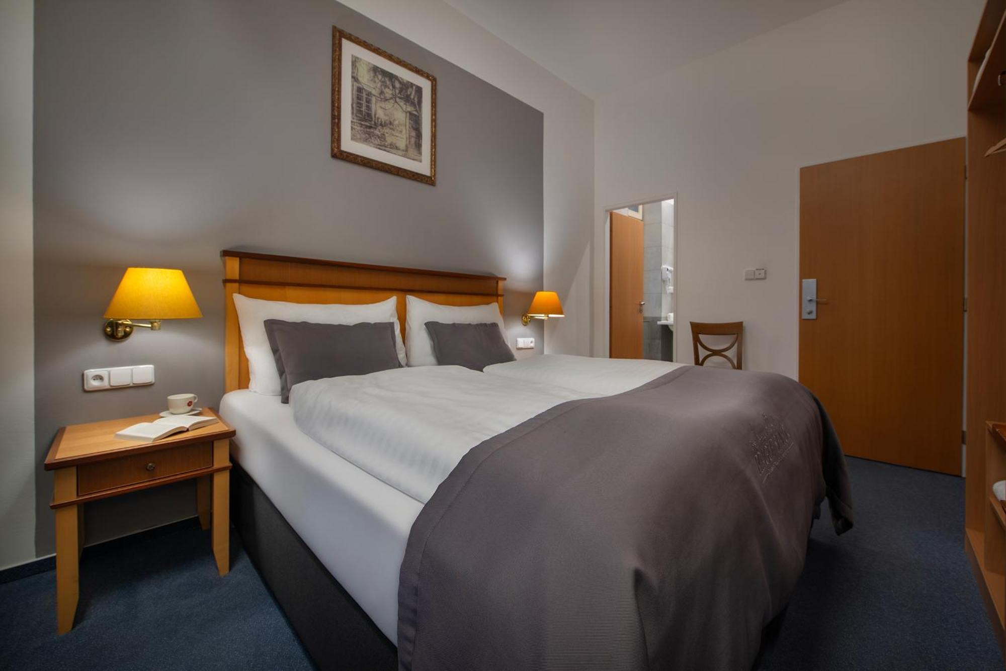 Hotell Season 4*